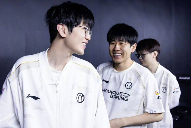 莱万多夫斯基在MAD比赛中挺进下一轮，连败引发热议！